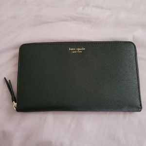 Kate spade large travel wallet (Cameron)